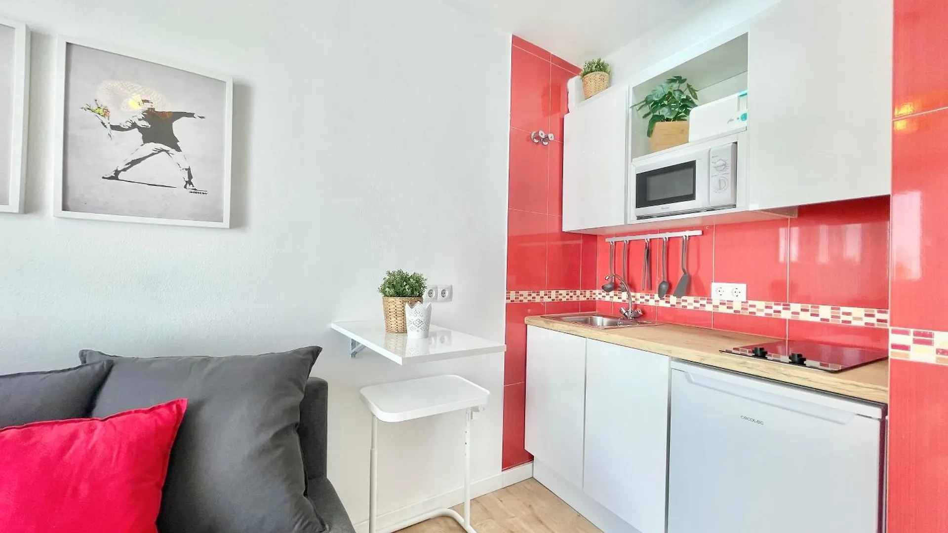 Lafrenchtouch - Coqueto Apartamento Con Terraza Apartment Benalmadena 0*,  Spain